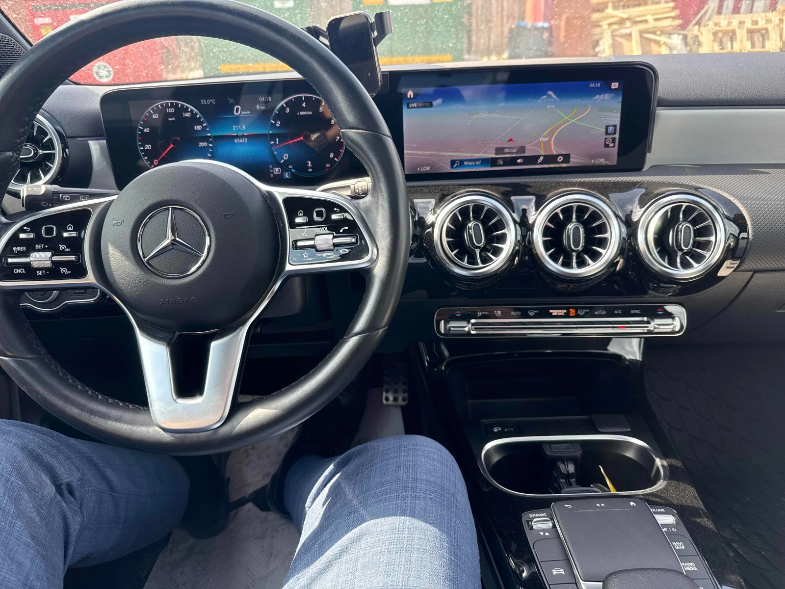 Mercedes-Benz A 250 * * CARFAX * * АВТО КРЕДИТ * * Цена до БГ * * , снимка 11 - Автомобили и джипове - 54556803