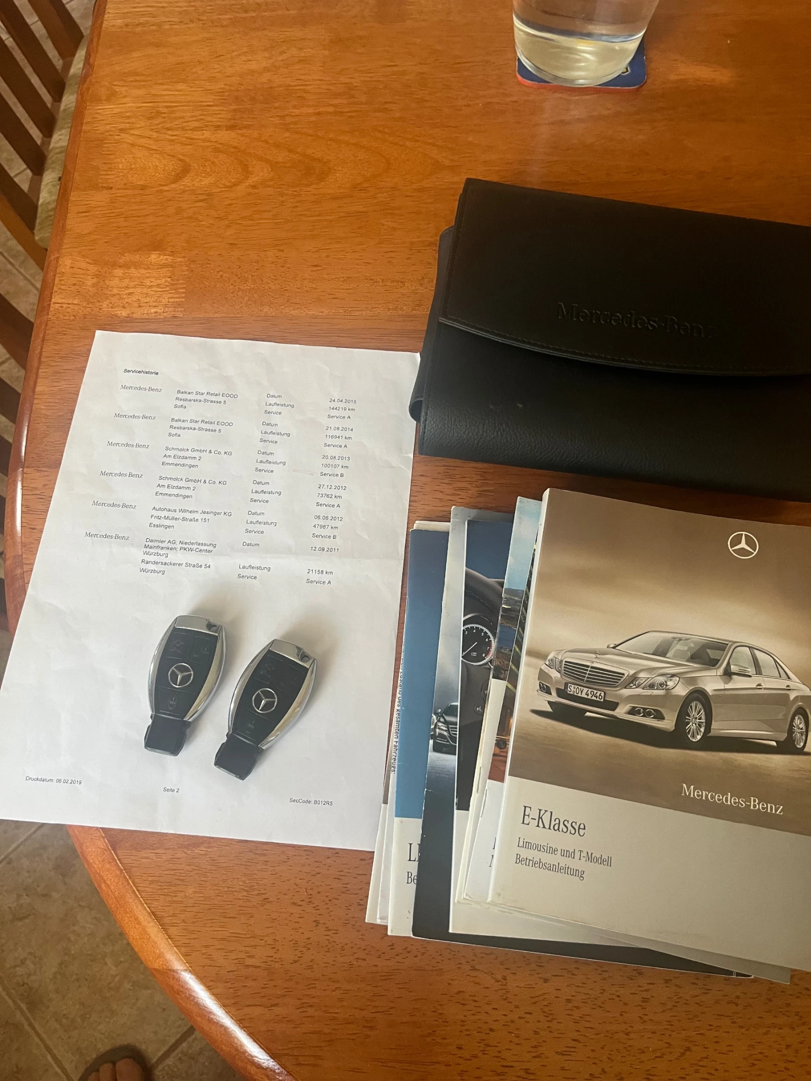 Mercedes-Benz E 220, снимка 7 - Автомобили и джипове - 55212562