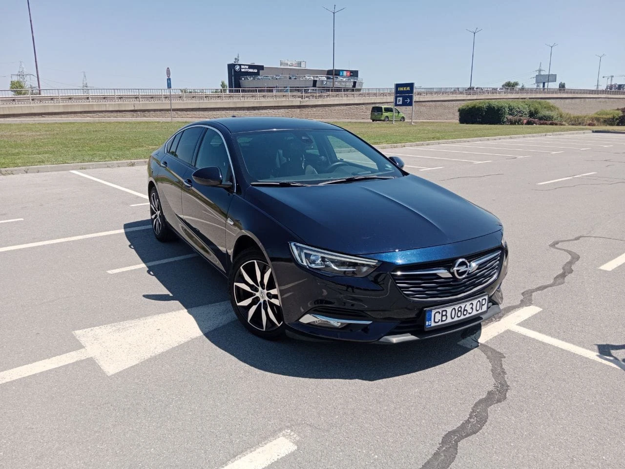 Opel Insignia Grand Sport, снимка 8 - Автомобили и джипове - 55647160