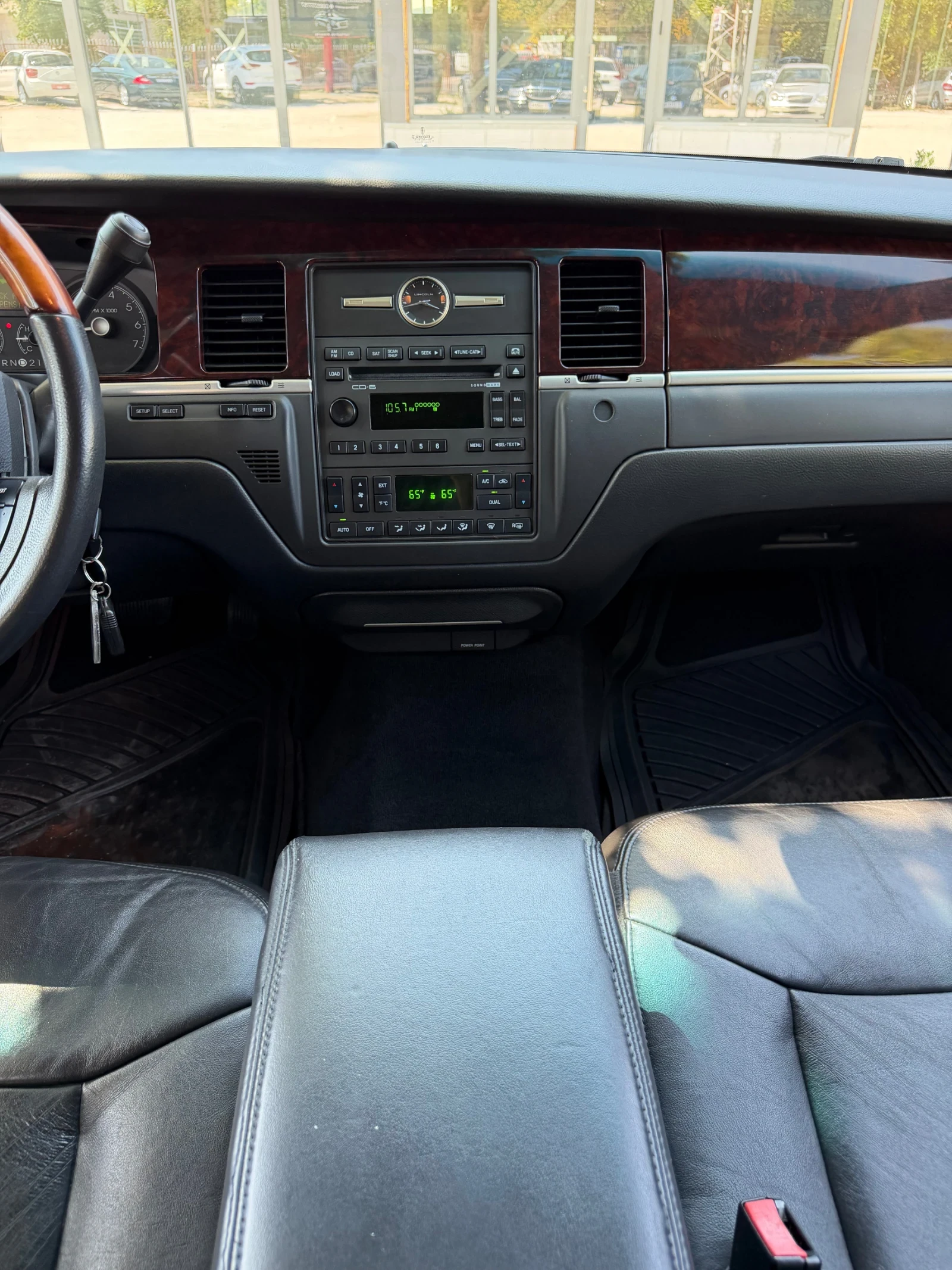 Lincoln Town car 4.6/SignatureLimited/242ps, снимка 12 - Автомобили и джипове - 55749983