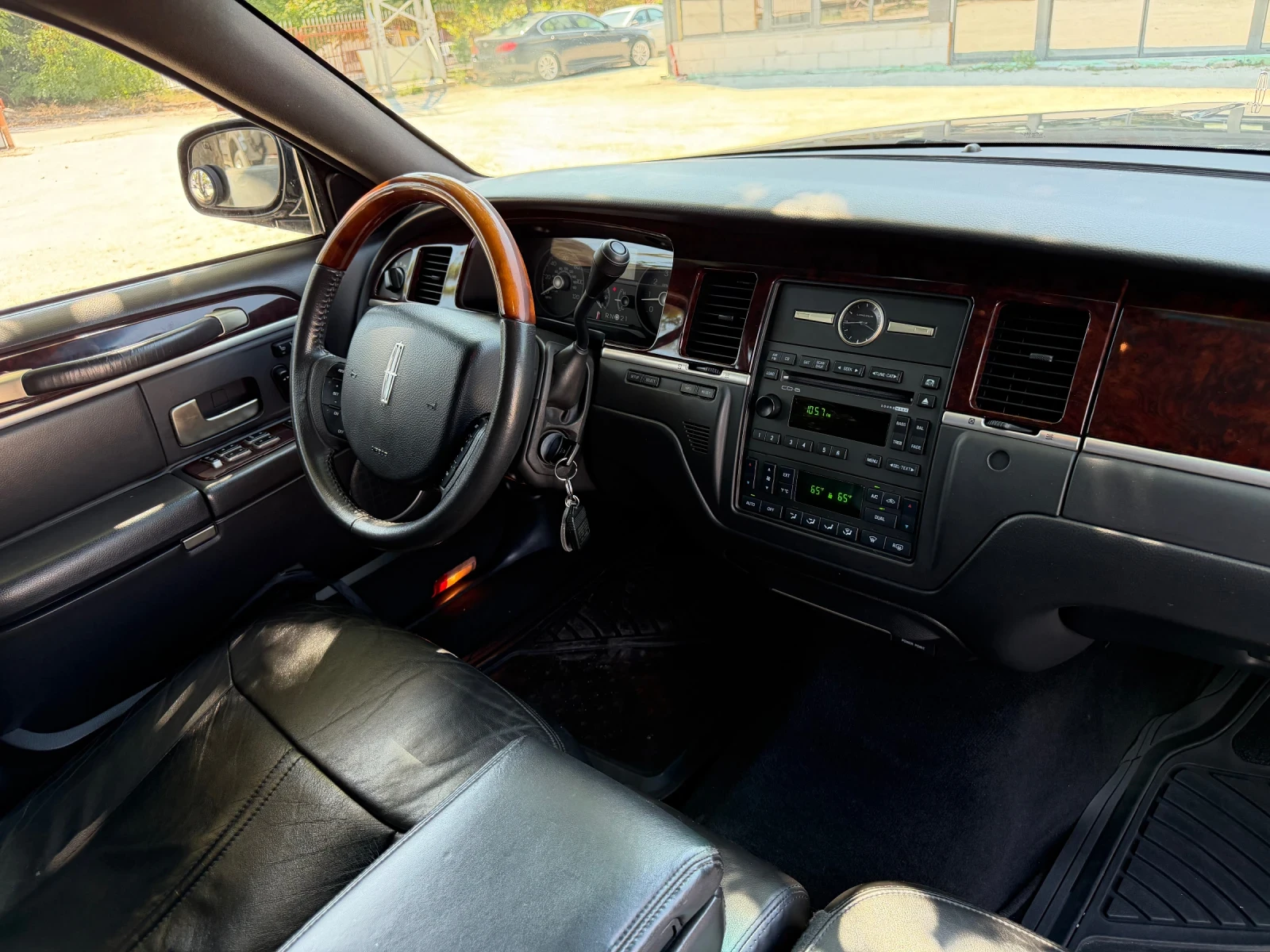 Lincoln Town car 4.6/SignatureLimited/242ps, снимка 17 - Автомобили и джипове - 55749983