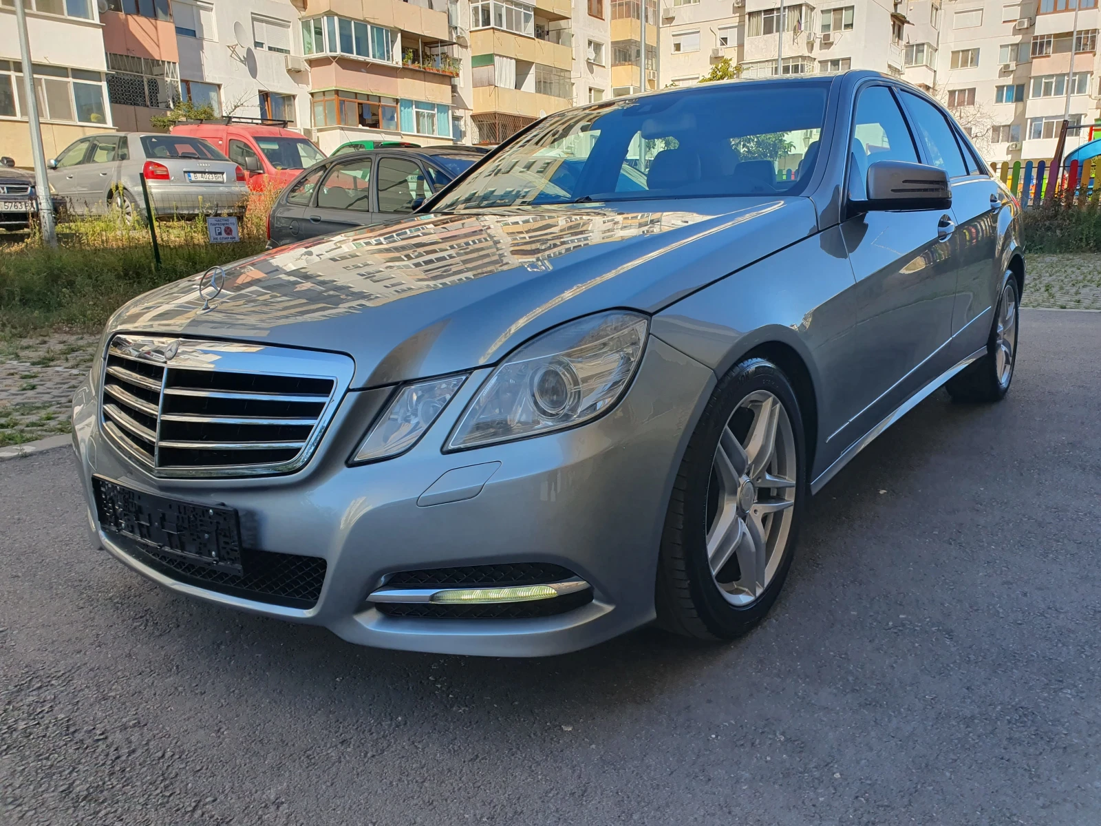 Mercedes-Benz E 220 CDI AВТОМАТИК КОЖА NAVI LED КСЕНОН