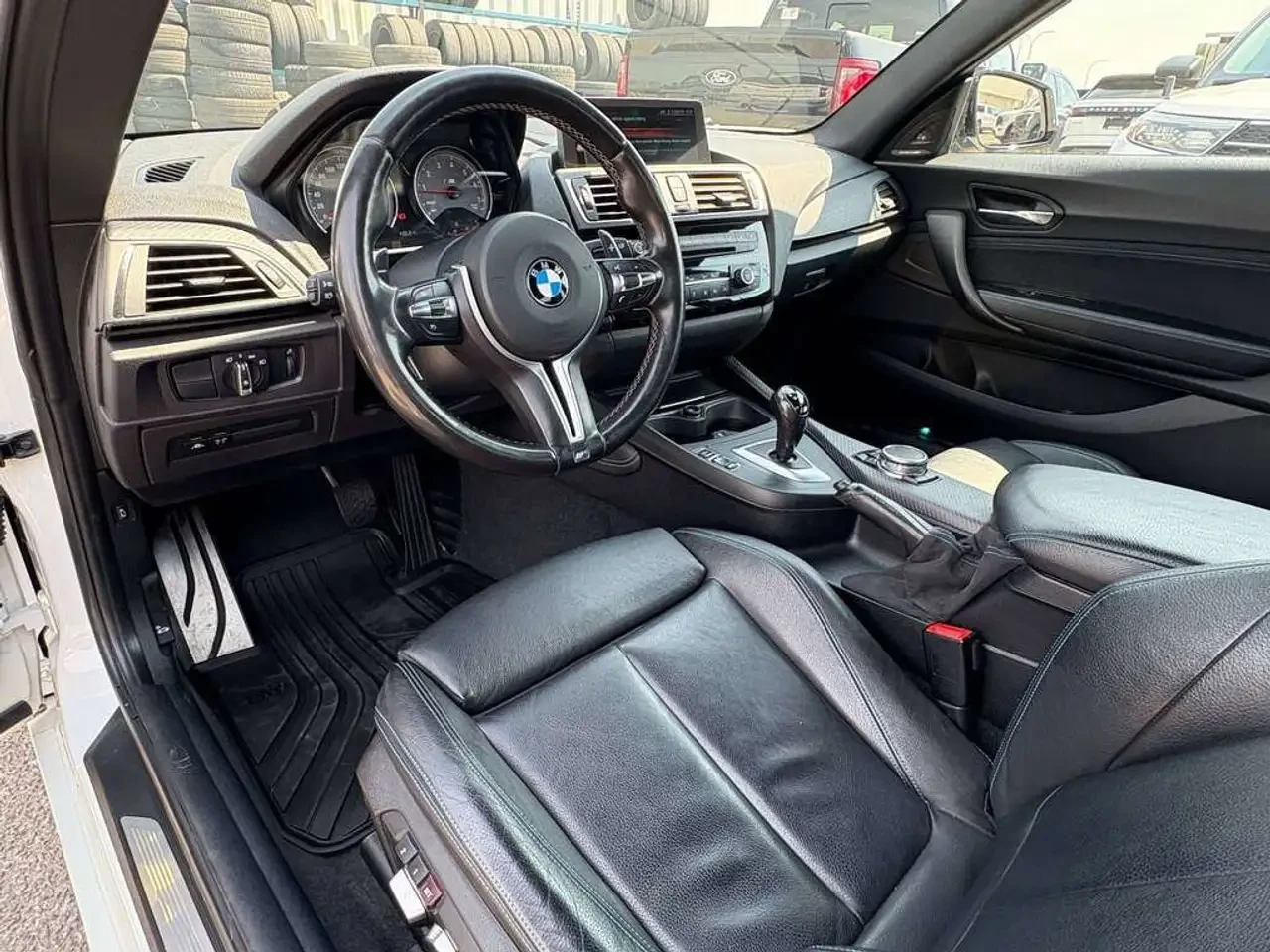 BMW M2 CARFAX ������� | 2017 | 132 833 �� | Mobile.bg � ����������� 8