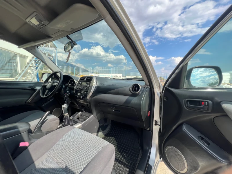 Toyota Rav4 2.0VVTI / Климатроник / Газова уредба, снимка 10 - Автомобили и джипове - 47006857