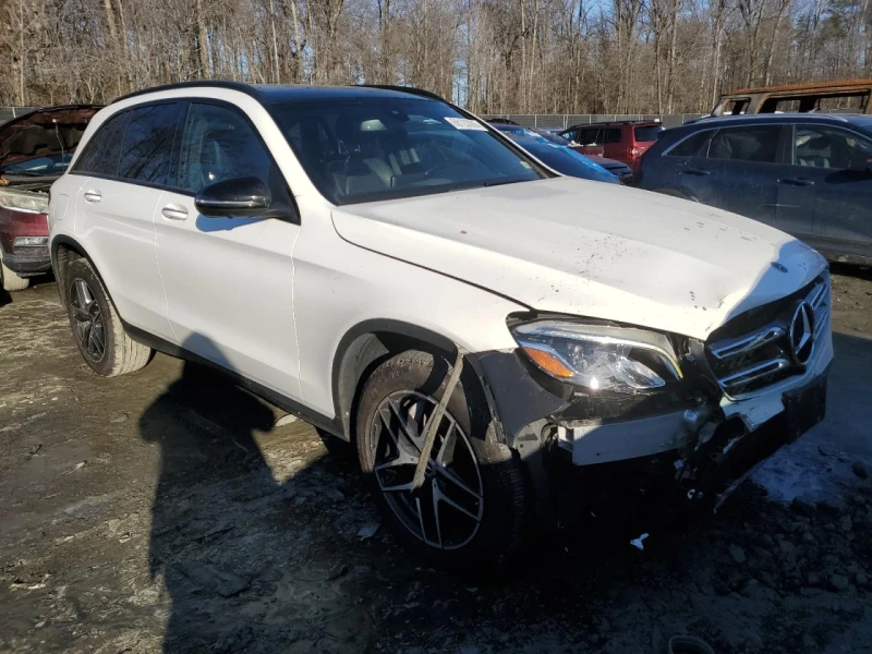 Mercedes-Benz GLC 300 4Matic BURMASTER* M.tochka* Obduh* Kamera* , снимка 4 - Автомобили и джипове - 48784449