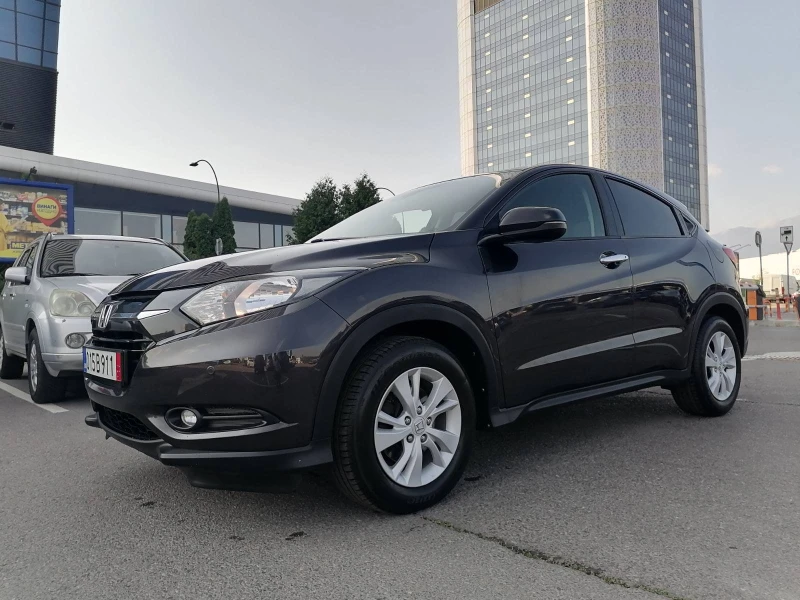 Honda Hr-v 1.5I-VITEC, снимка 8 - Автомобили и джипове - 52404902