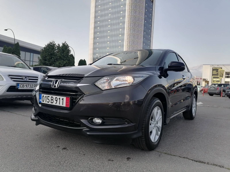 Honda Hr-v 1.5I-VITEC, снимка 9 - Автомобили и джипове - 52404902