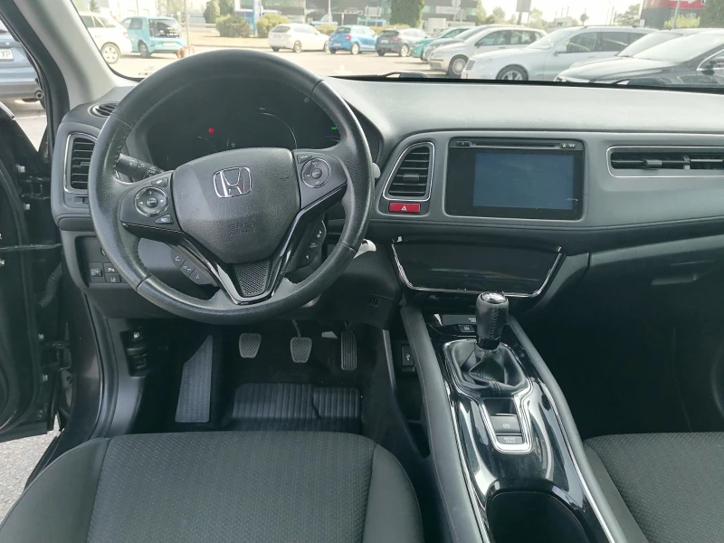 Honda Hr-v 1.5I-VITEC, снимка 14 - Автомобили и джипове - 52404902