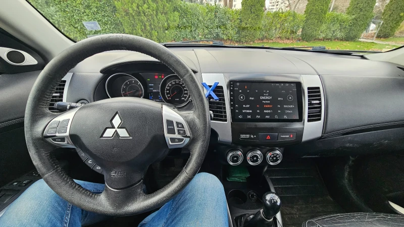 Mitsubishi Outlander, снимка 13 - Автомобили и джипове - 52665268