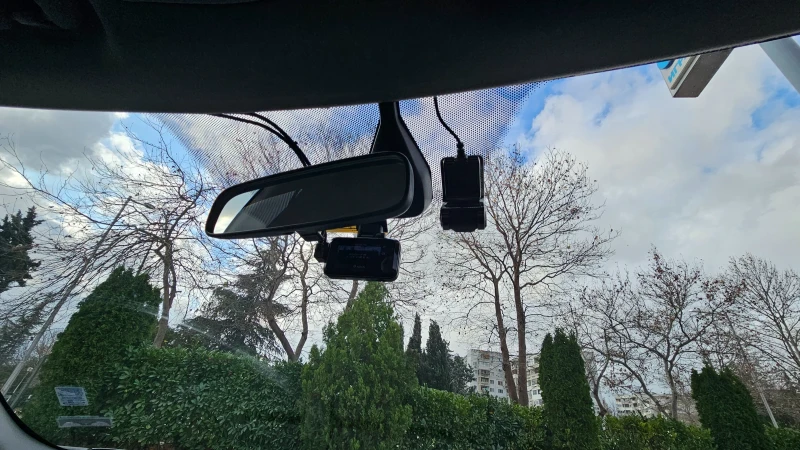 Mitsubishi Outlander, снимка 4 - Автомобили и джипове - 52665268