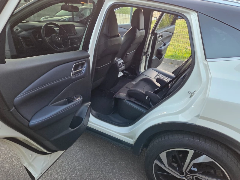 Nissan Qashqai Tekna+ , снимка 6 - Автомобили и джипове - 53402176