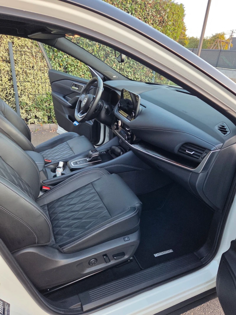 Nissan Qashqai Tekna+ , снимка 9 - Автомобили и джипове - 53402176