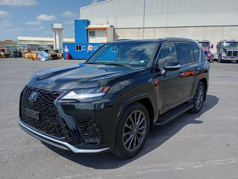 Lexus LX 600 LX700 Hybrid, AWD, F-sport, Месечна вноска от 2900, снимка 1 - Автомобили и джипове - 49483247