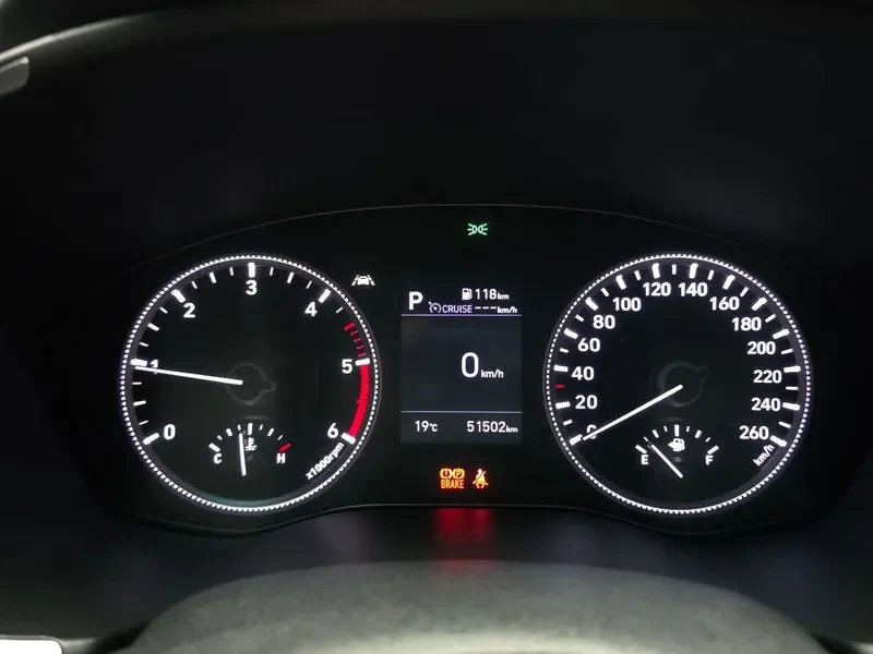 Hyundai Santa fe Tm Diesel 2.0 2Wd Premium, снимка 8 - Автомобили и джипове - 54968829
