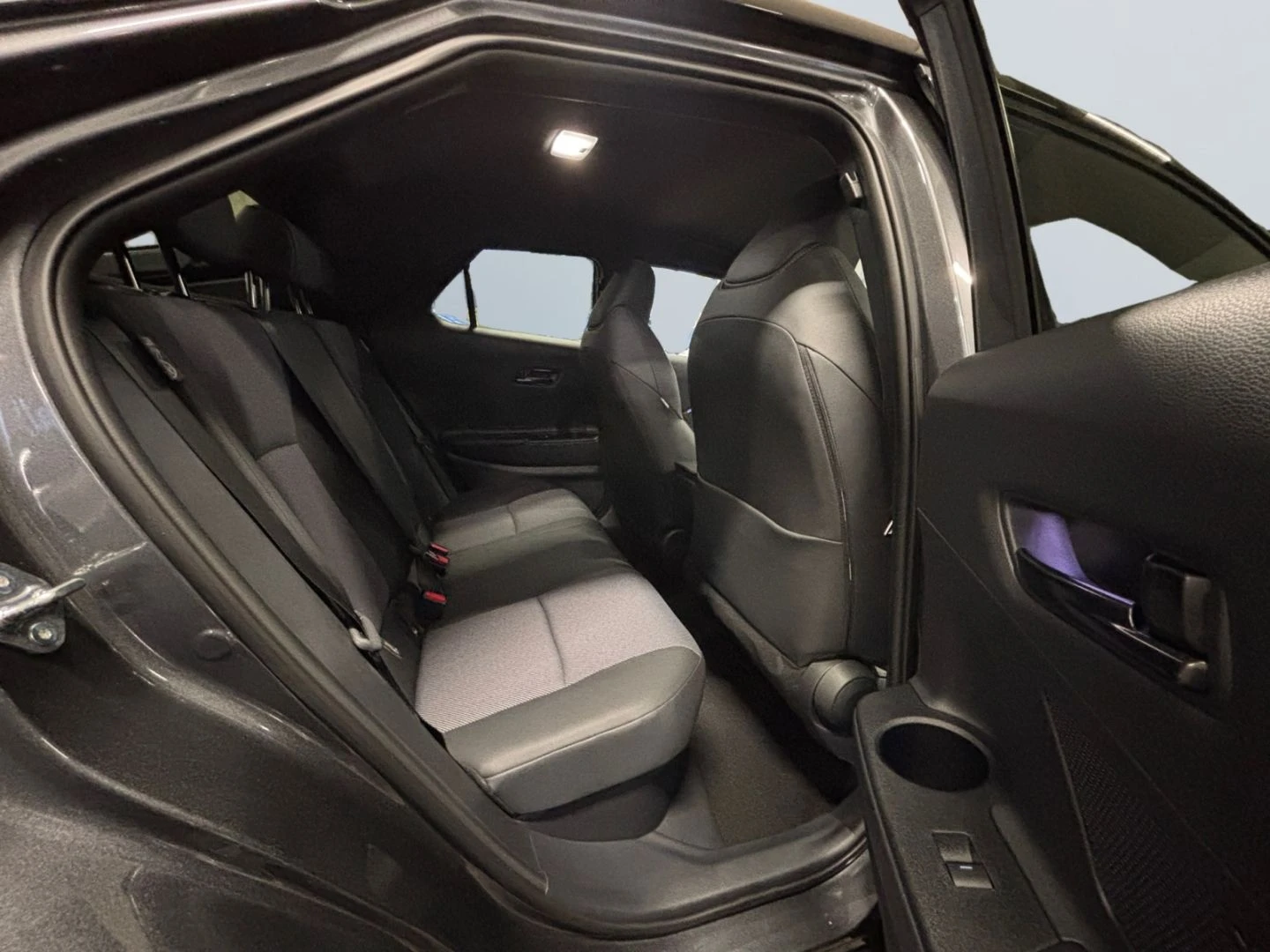 Toyota C-HR 2.0HYBRID* LOUNGE* KEYLESS* JBL* CAMERA | Mobile.bg   11