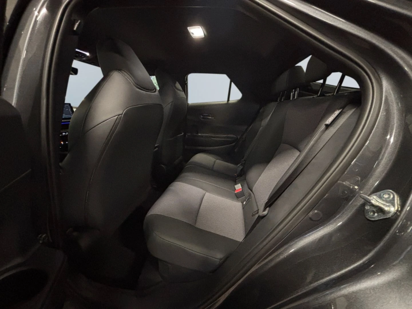 Toyota C-HR 2.0HYBRID* LOUNGE* KEYLESS* JBL* CAMERA | Mobile.bg   12