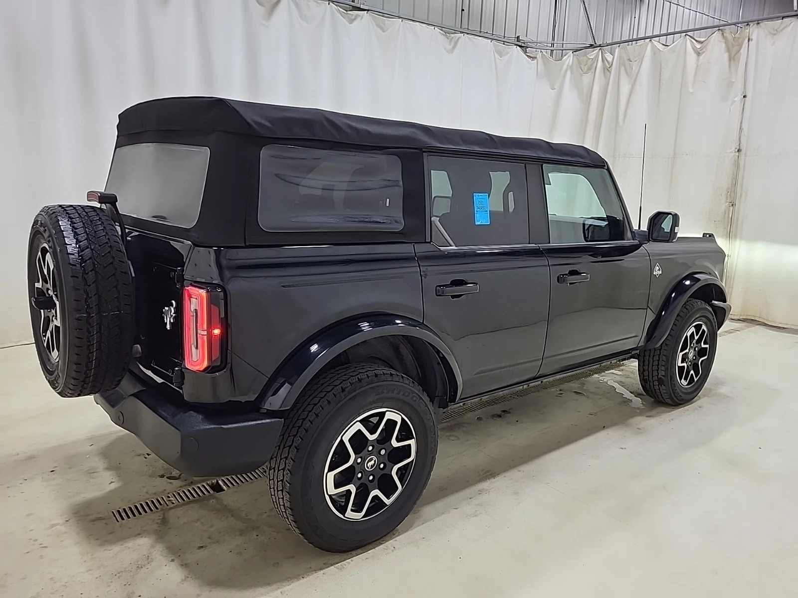 Ford Bronco * OUTER BANKS* * АВТОКРЕДИТ* * ЦЕНА ДО БЪЛГАРИЯ*  - изображение 3