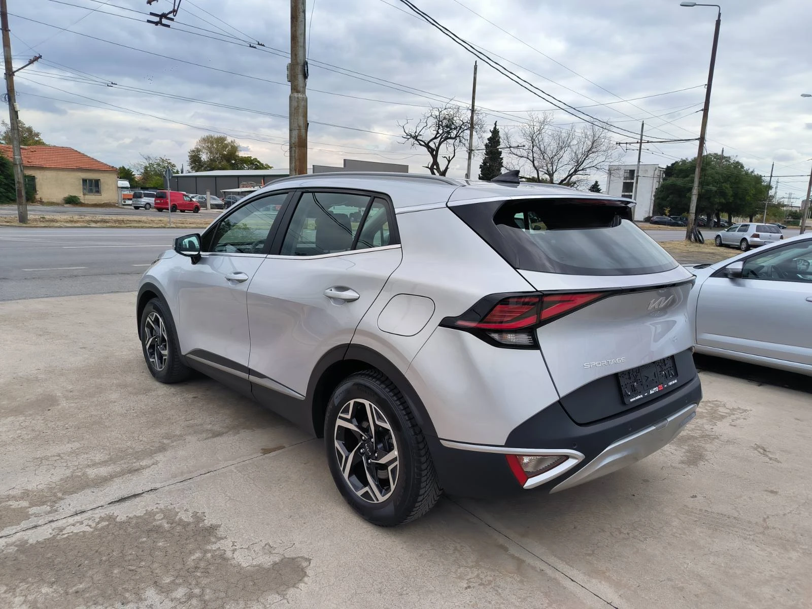Kia Sportage 1.6d-Navi-6sk-Kamera-Euro-6D - изображение 7