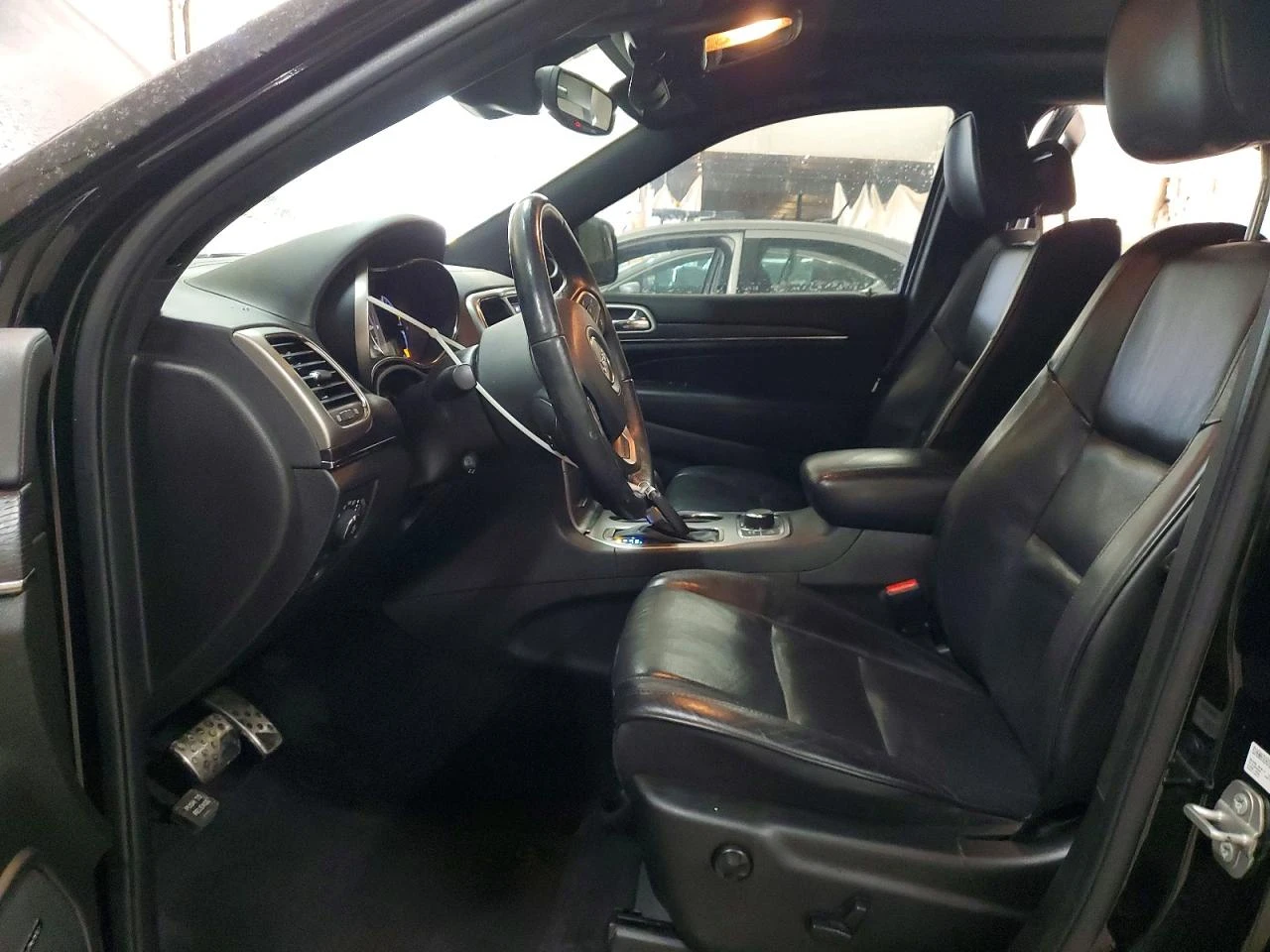 Jeep Grand cherokee OVERLAND - изображение 7