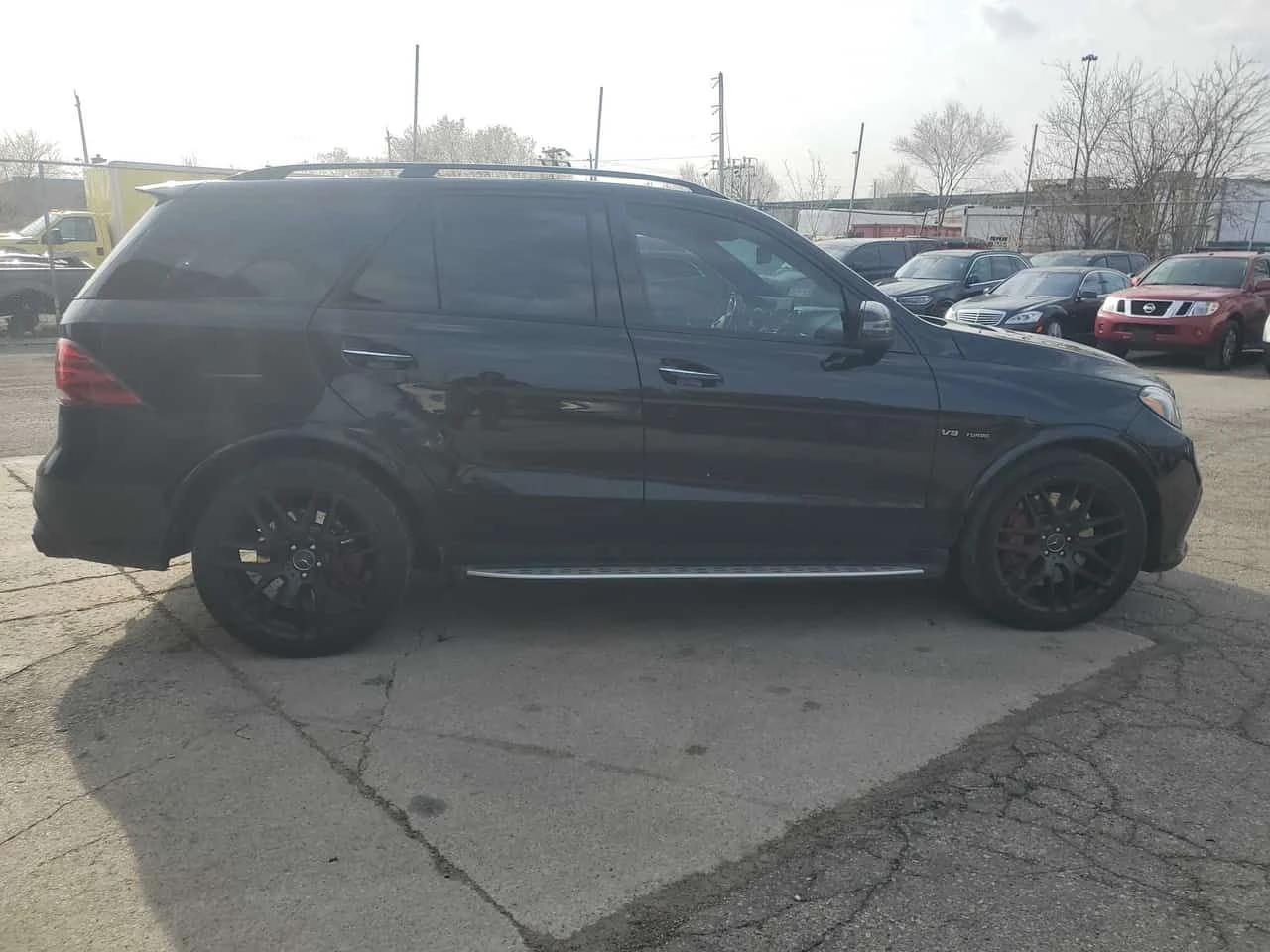 Mercedes-Benz GLE 63 S AMG CARFAX, снимка 3 - Автомобили и джипове - 54323801