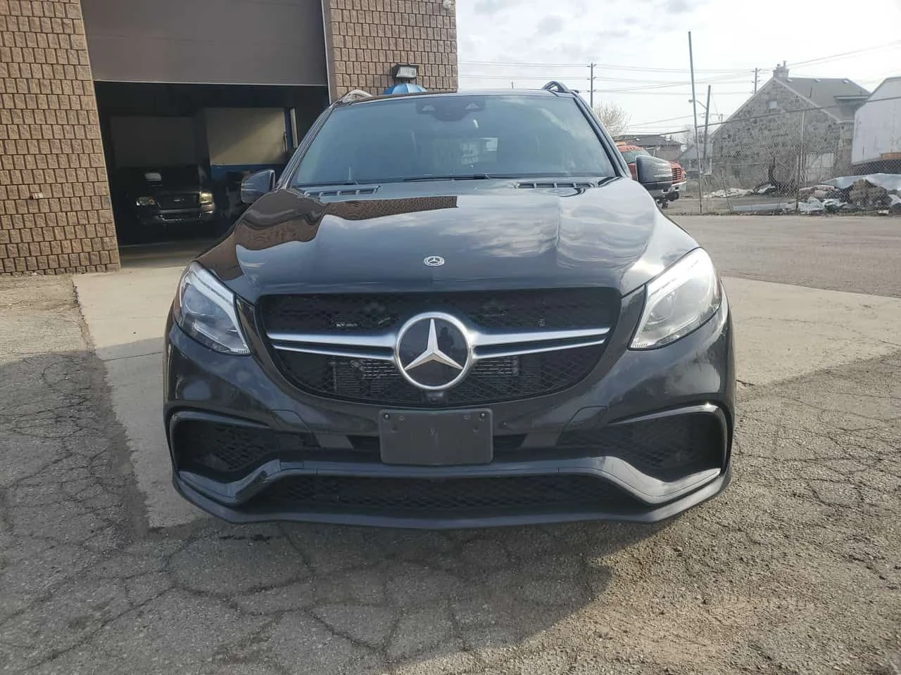 Mercedes-Benz GLE 63 S AMG CARFAX, снимка 6 - Автомобили и джипове - 54323801