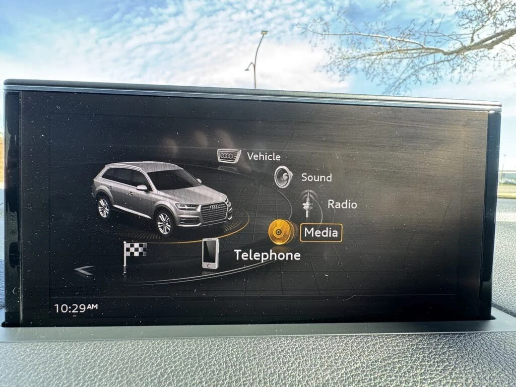 Audi Q7 * TECHNIK* * HeadUp* AвтоКредит* (ЦЕНА ДО БГ), снимка 10 - Автомобили и джипове - 54479686