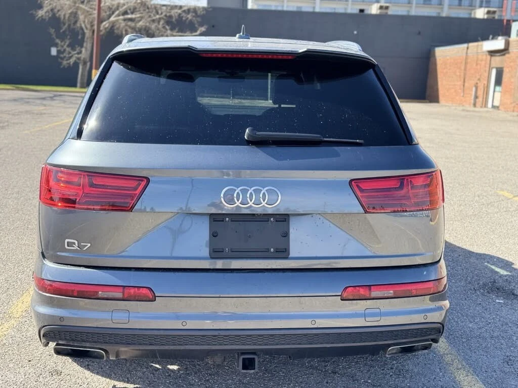 Audi Q7 * TECHNIK* * HeadUp* AвтоКредит* (ЦЕНА ДО БГ), снимка 6 - Автомобили и джипове - 54479686