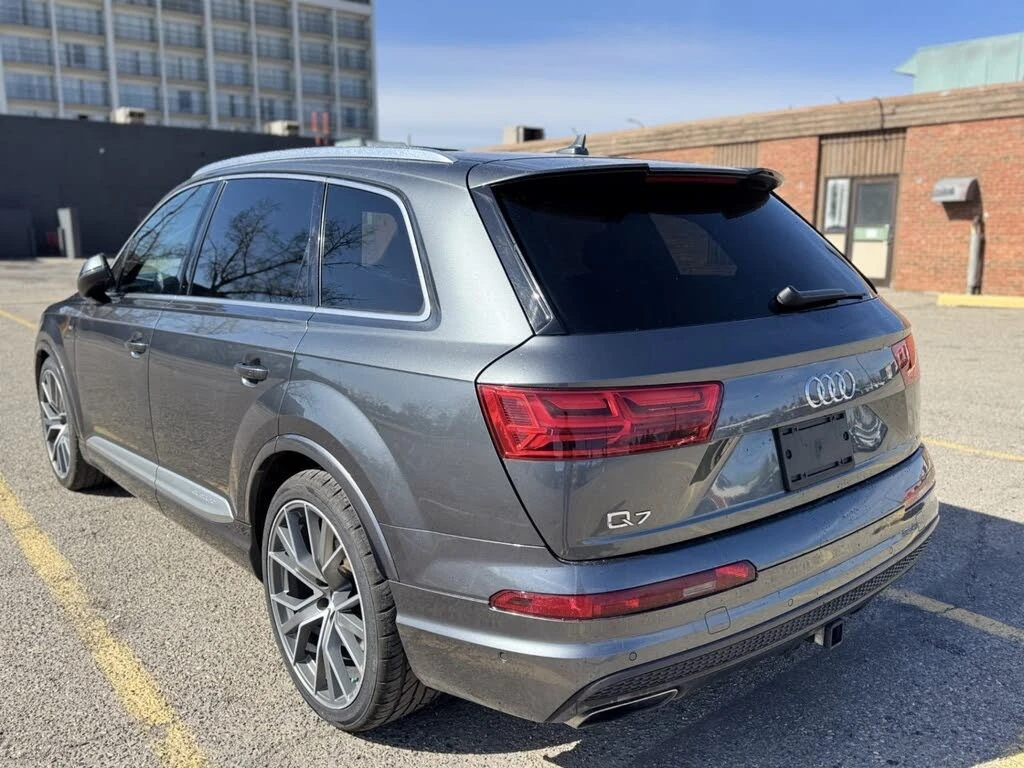 Audi Q7 * TECHNIK* * HeadUp* AвтоКредит* (ЦЕНА ДО БГ), снимка 5 - Автомобили и джипове - 54479686