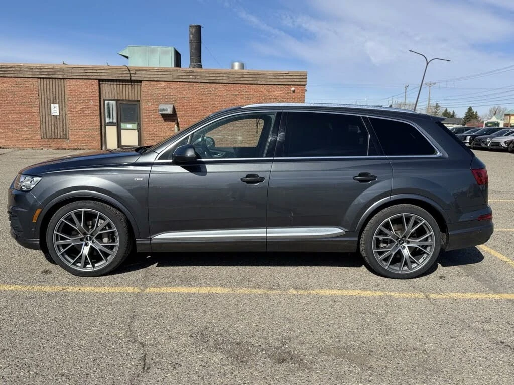 Audi Q7 * TECHNIK* * HeadUp* AвтоКредит* (ЦЕНА ДО БГ), снимка 4 - Автомобили и джипове - 54479686