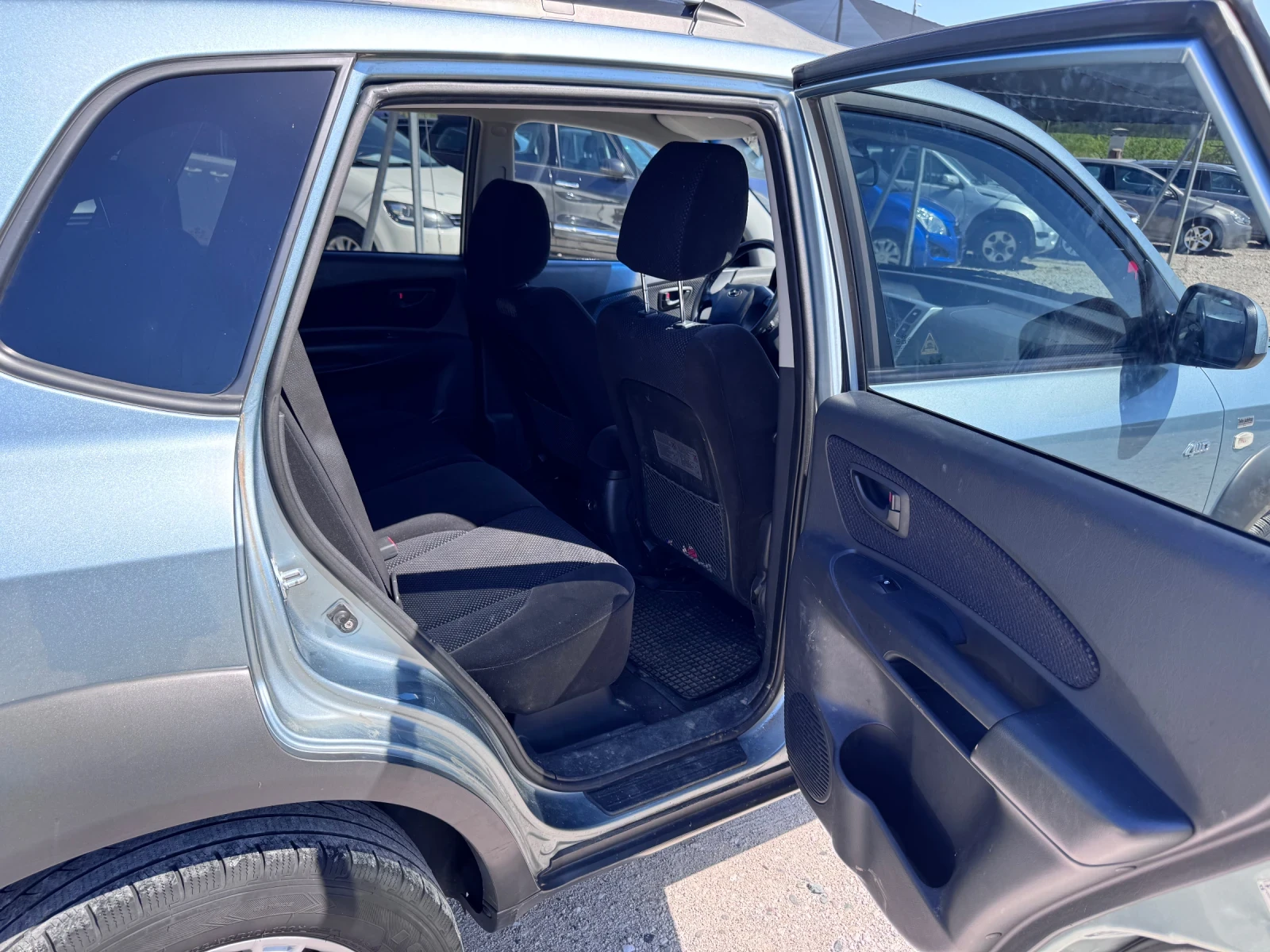 Hyundai Tucson 2.0 CRDI 140 PS 4X4, снимка 14 - Автомобили и джипове - 55085382