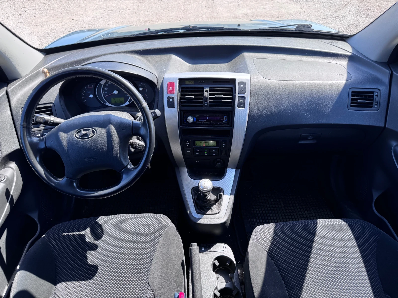 Hyundai Tucson 2.0 CRDI 140 PS 4X4, снимка 9 - Автомобили и джипове - 55085382