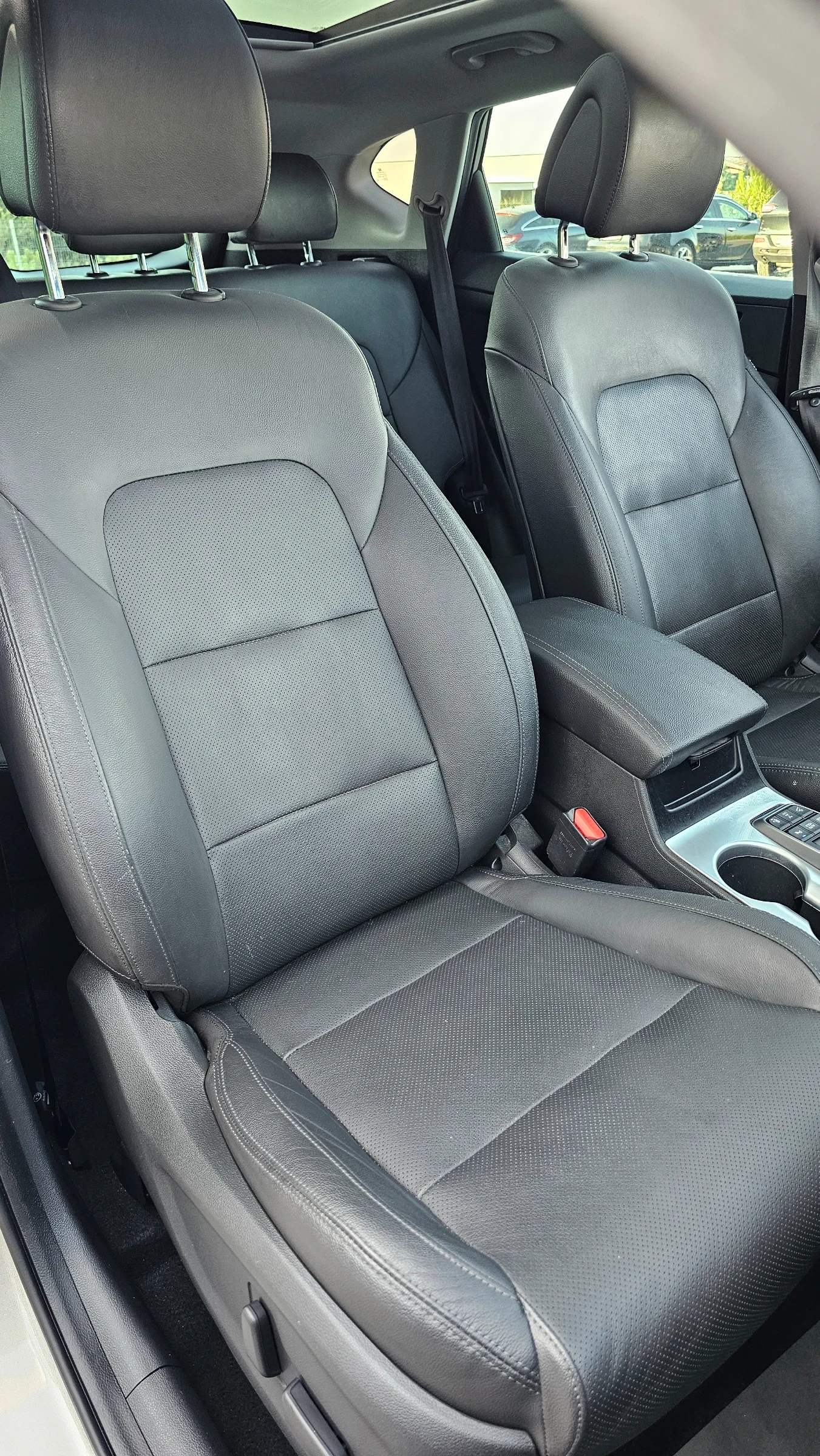 Hyundai Tucson Premium 1, 6 T-GDI 4WD* Aut.* LPG-Газ* Kam.* Pano*, снимка 14 - Автомобили и джипове - 55642274