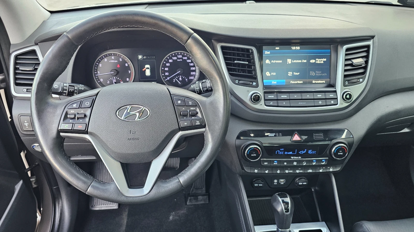Hyundai Tucson Premium 1, 6 T-GDI 4WD* Aut.* LPG-Газ* Kam.* Pano*, снимка 10 - Автомобили и джипове - 55642274