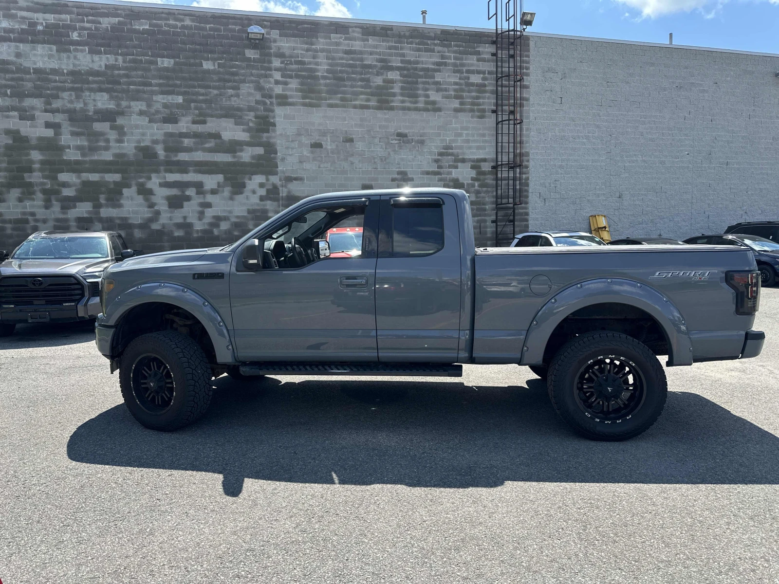 Ford F150 4WD SuperCab 6.5' Box, ТУНИНГ ОКАЧВАНЕ, снимка 2 - Автомобили и джипове - 55800804