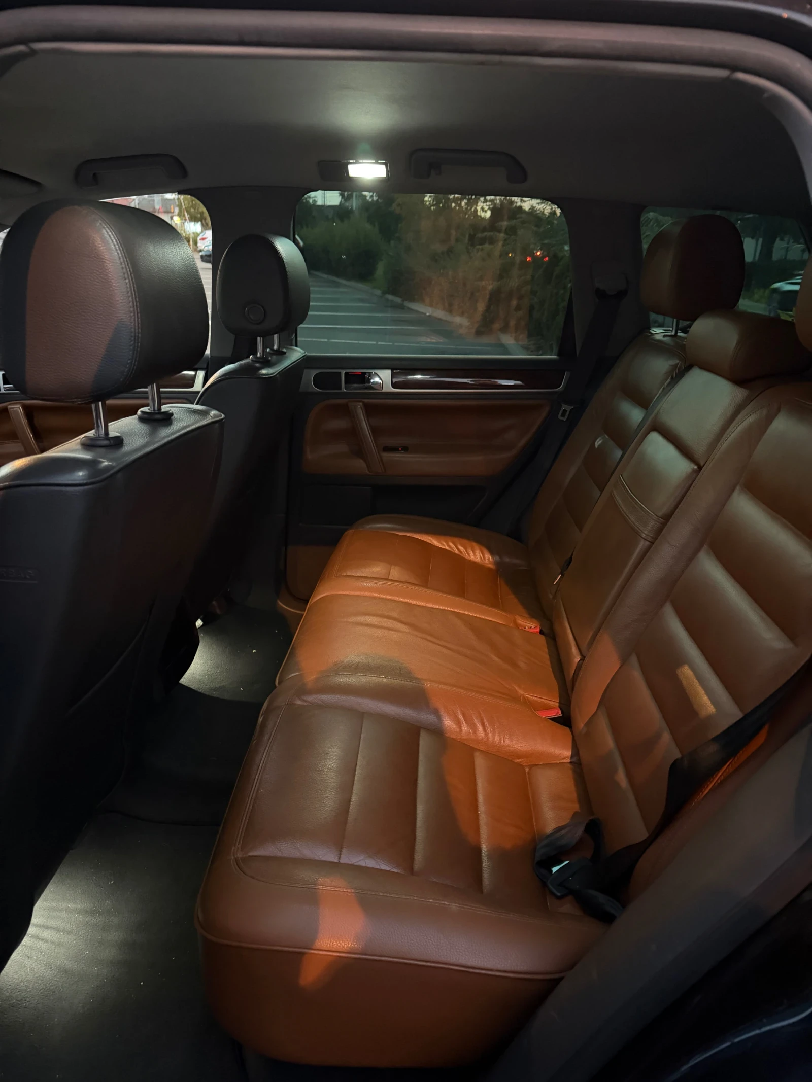 VW Touareg, снимка 7 - Автомобили и джипове - 56246069