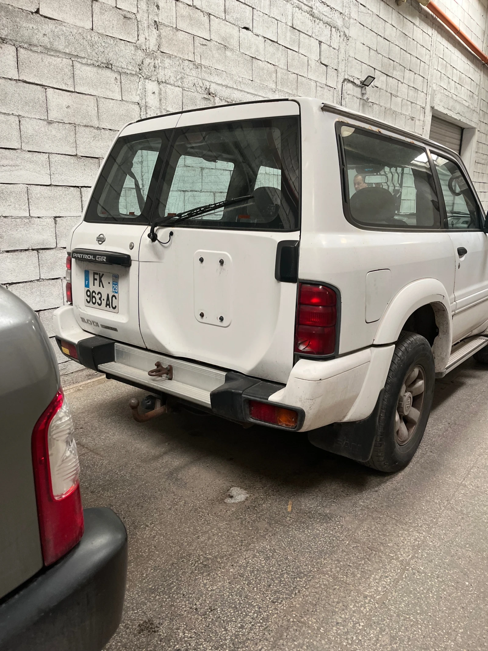 Nissan Patrol, снимка 3 - Автомобили и джипове - 56325624