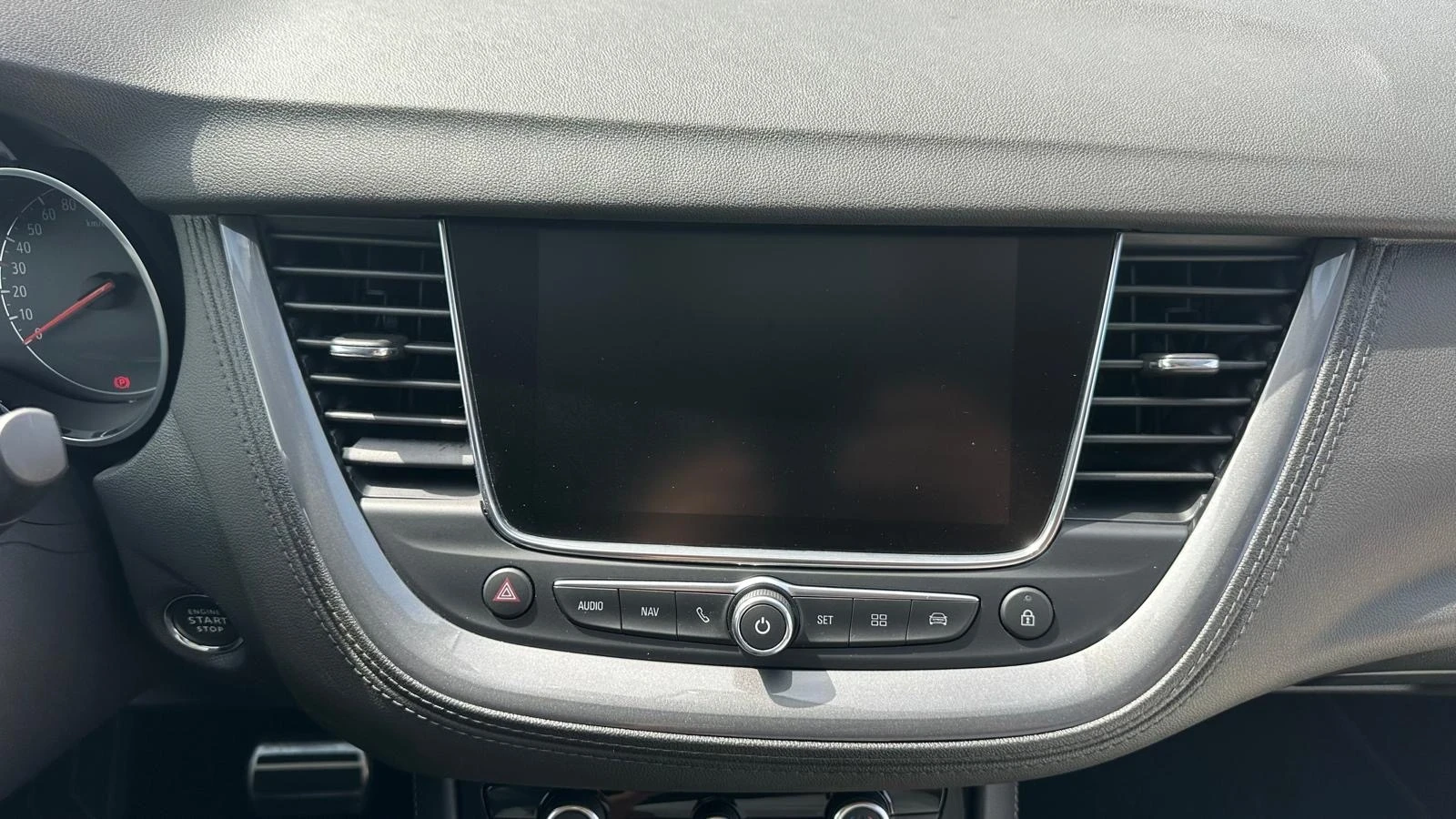 Opel Grandland X, снимка 6 - Автомобили и джипове - 56482553