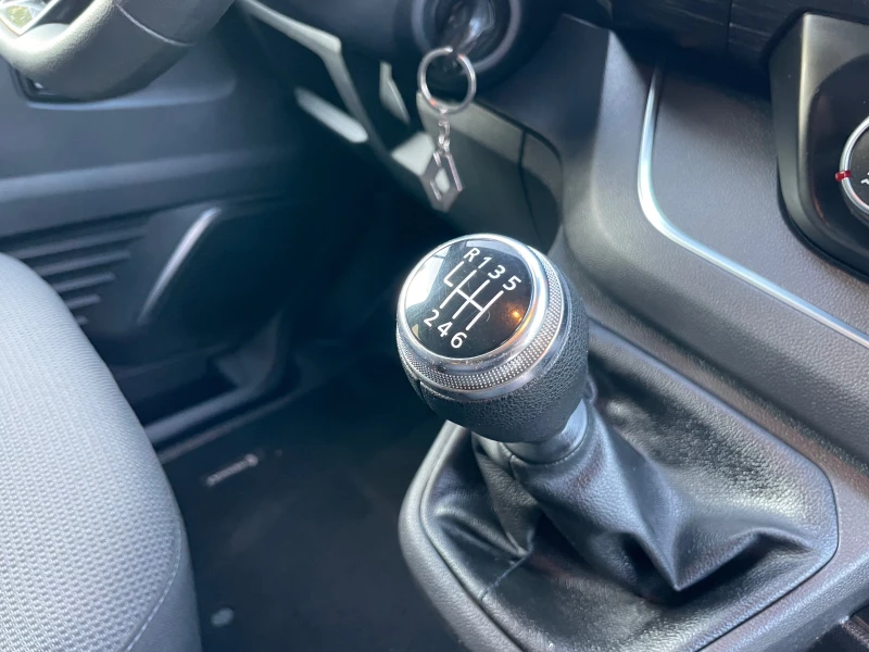 Renault Trafic 2.0DCI* 150к.с* 2021год.-LED* NAVI* , снимка 12 - Бусове и автобуси - 51221367