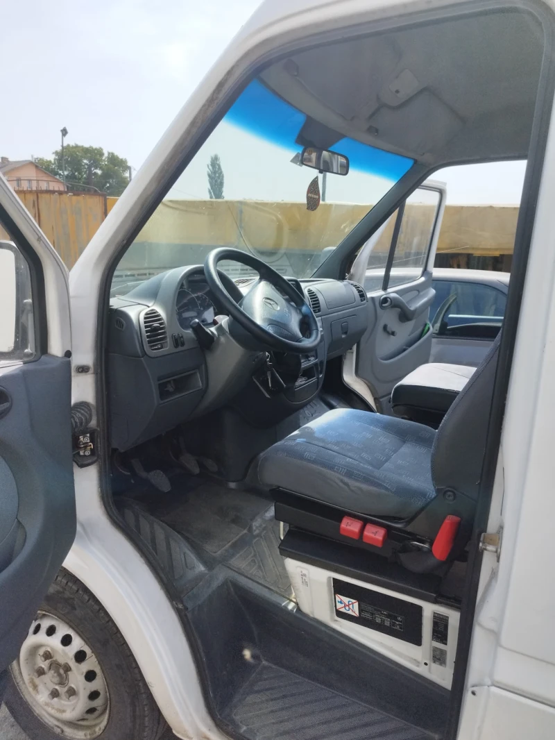 Mercedes-Benz Sprinter 208, снимка 8 - Бусове и автобуси - 51522760