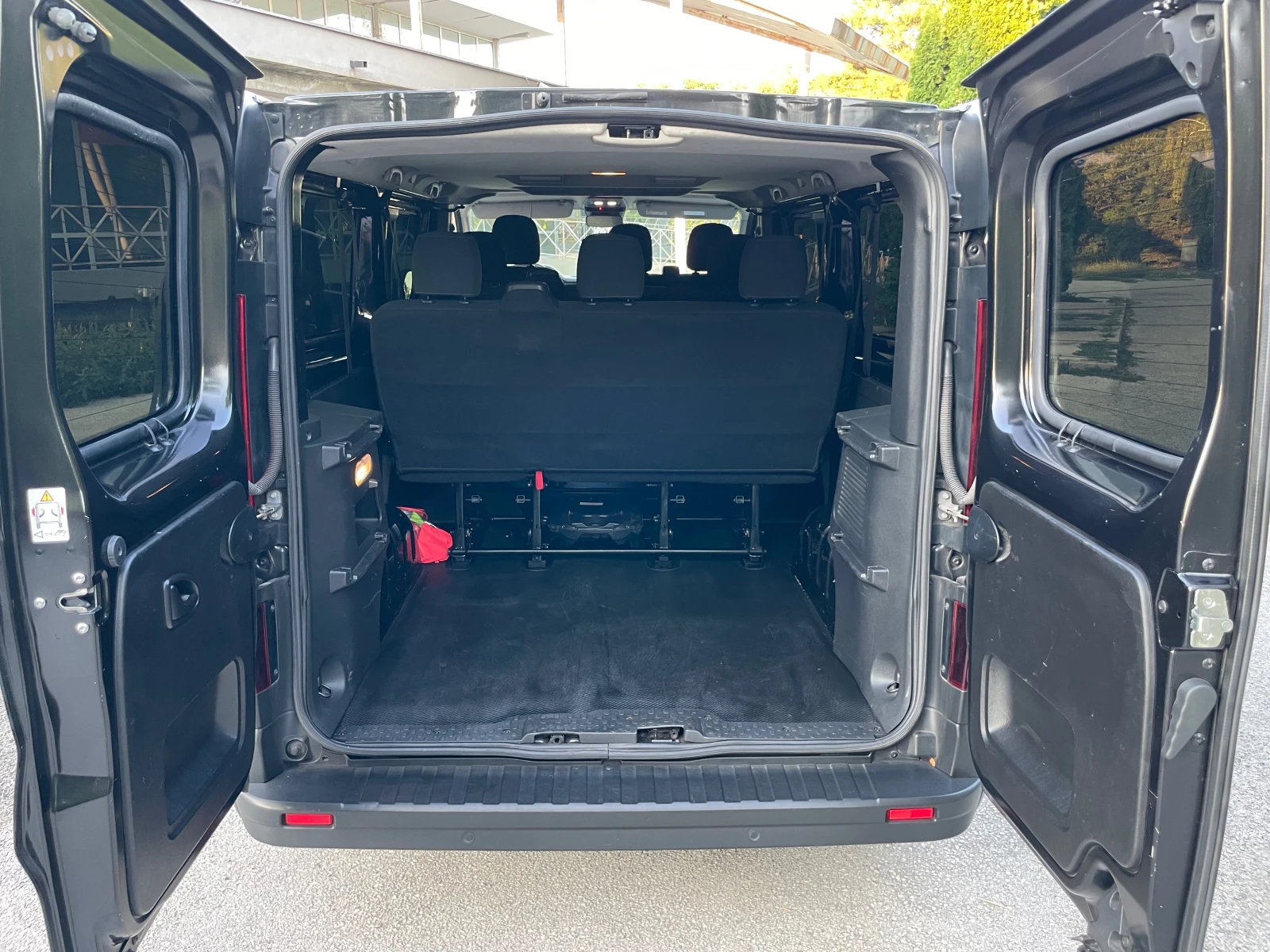 Renault Trafic 2.0DCI* 150.* 2021.-LED* NAVI*  | Mobile.bg   15