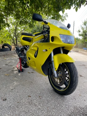 Suzuki Gsxr Srad 750, снимка 1