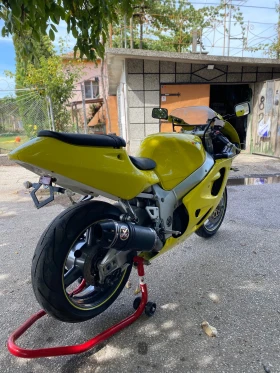 Suzuki Gsxr Srad 750, снимка 4