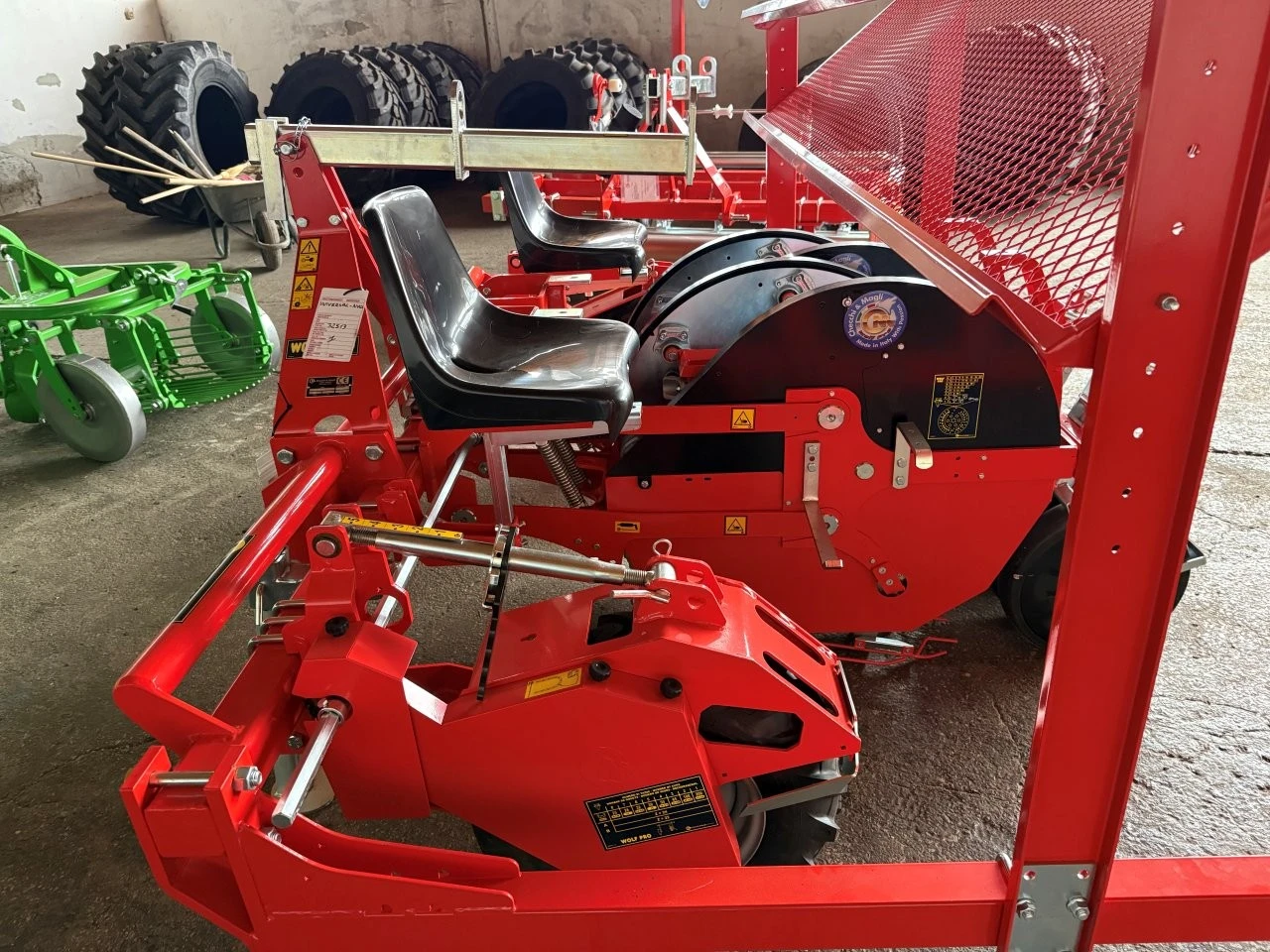 Специализирани машини Разсадопосадъчни машини Разсадо-Посадъчна Машина Checchi&Magli модел Wolf  - изображение 6