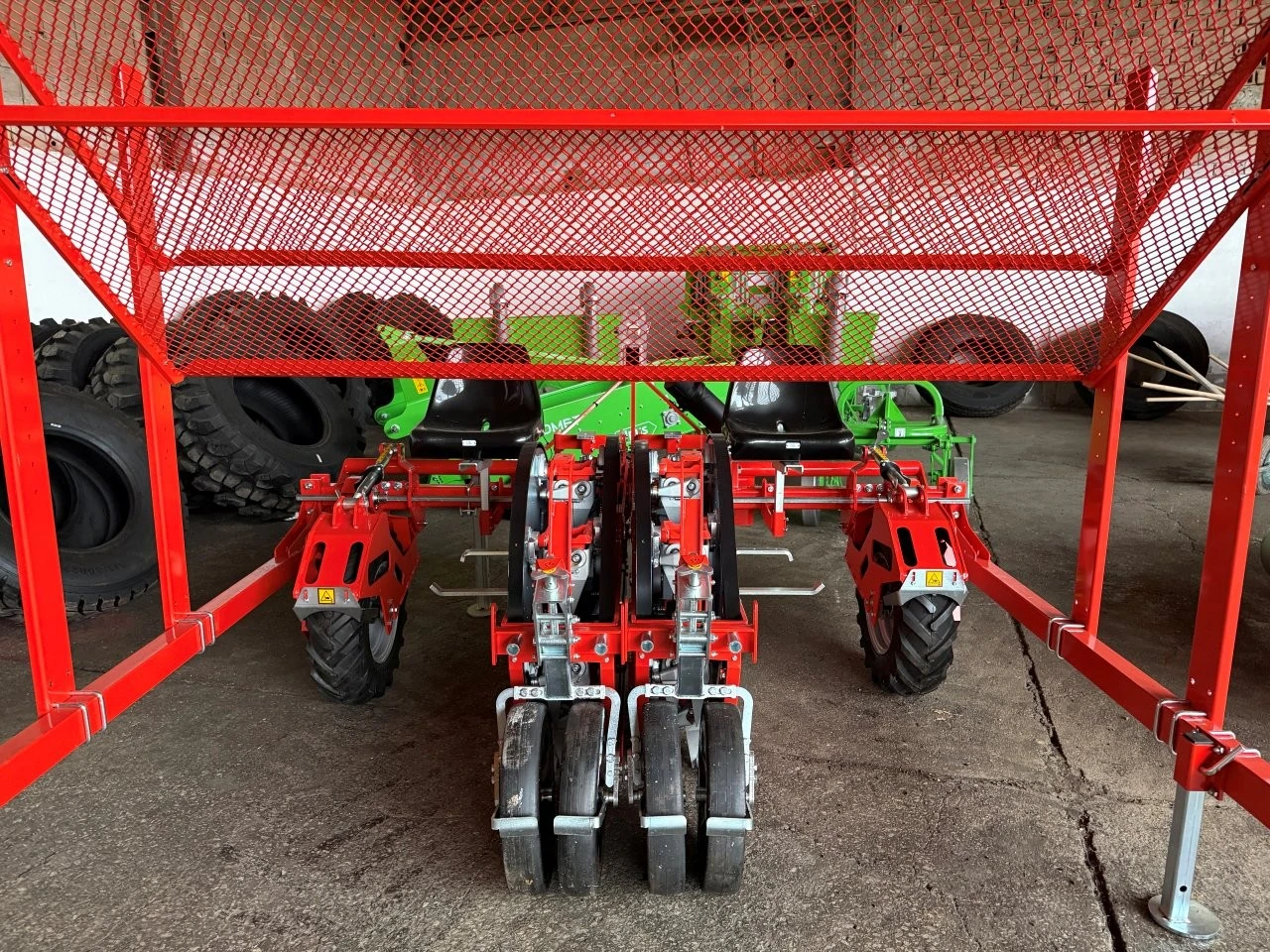 Специализирани машини Разсадопосадъчни машини Разсадо-Посадъчна Машина Checchi&Magli модел Wolf  - изображение 7