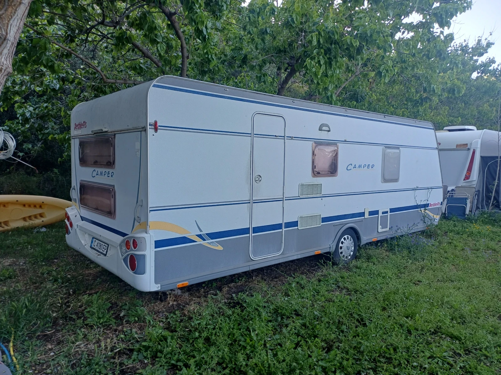 Каравана Dethleffs 560SK Camper, снимка 3 - Каравани и кемпери - 54691028
