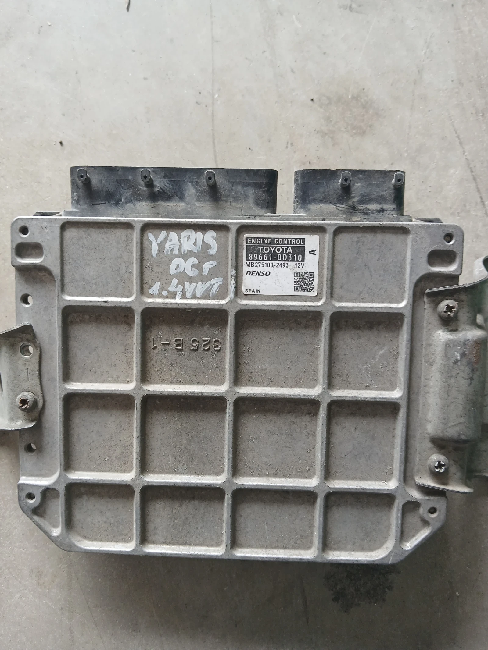 89661-0D310 Компютър Toyota Yaris , снимка 2 - Части - 54759365