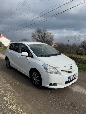 Toyota Verso 2.0 D4D, снимка 3