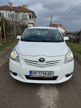 Toyota Verso 2.0 D4D, снимка 2
