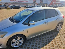 Toyota Auris, снимка 1