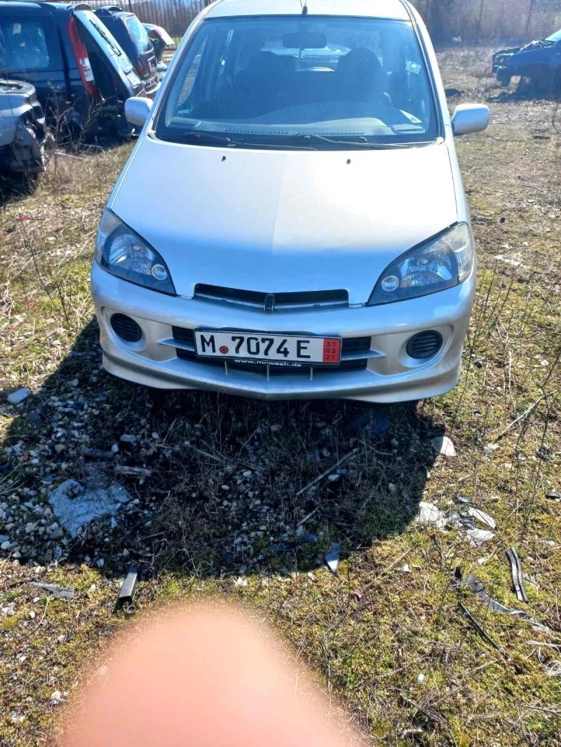 Daihatsu Yrv 1.3, снимка 1 - Автомобили и джипове - 36025267